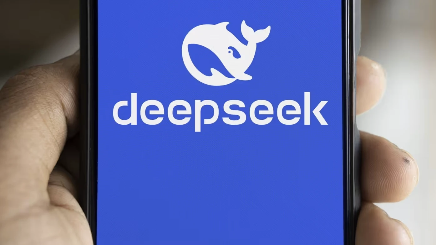 Deepseek爆火相關AI概念幣有哪些？現在是該抄底還是撤退？